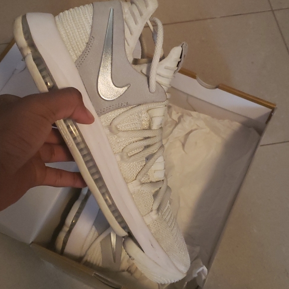 Nike KD 10 Pure Platinum - Picture 6 of 8